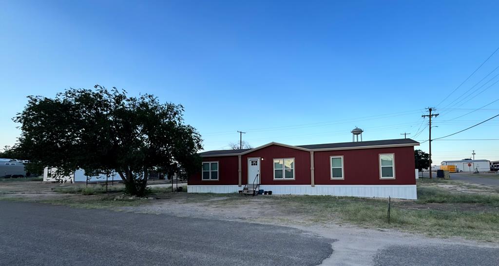 502 Hendrickson Street Goldsmith, TX 79741 - Photo 2 of 18 Gallery Image 2