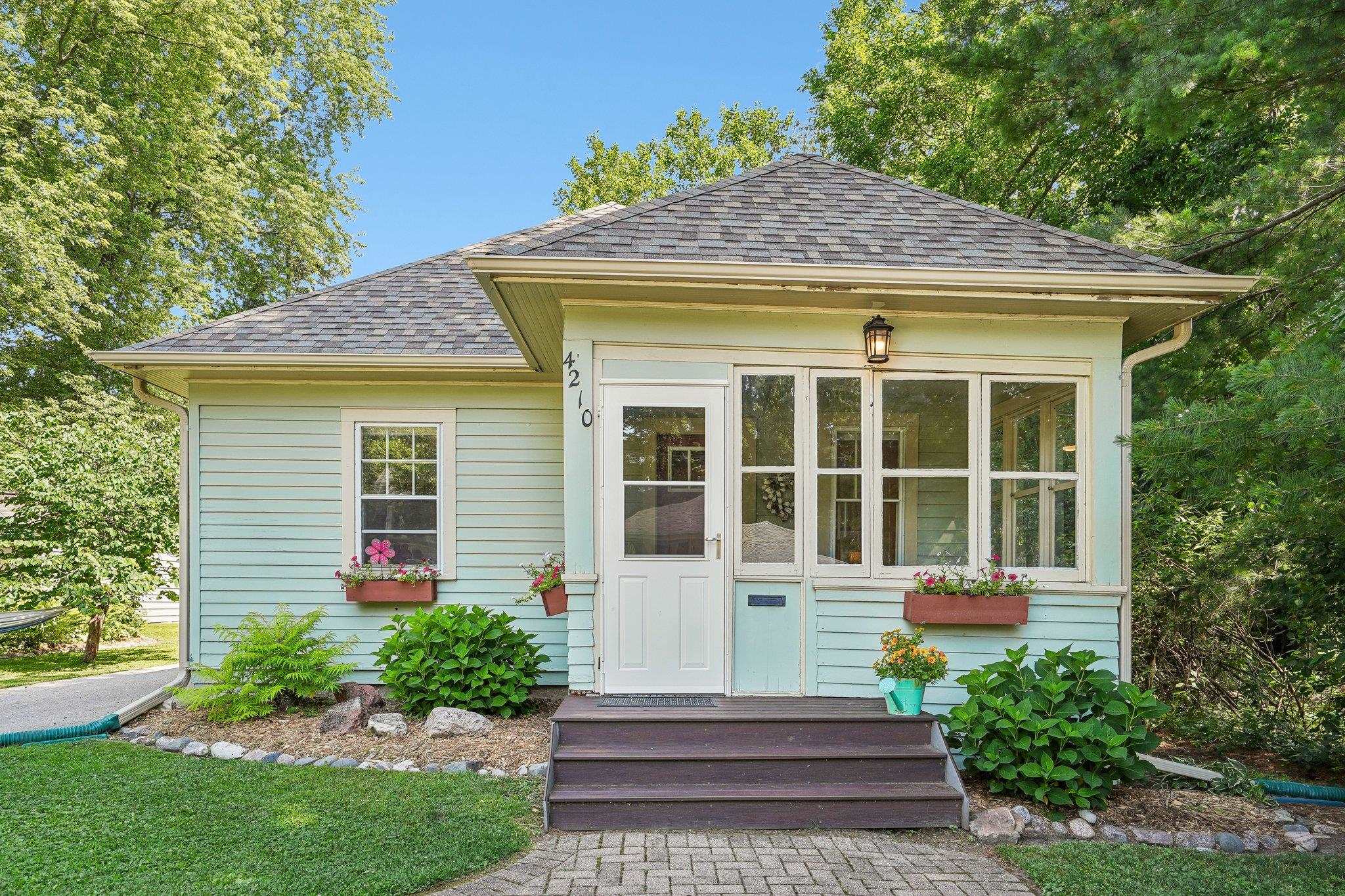 4210 Beverly Road Madison, WI 53711 - Photo 3 of 42