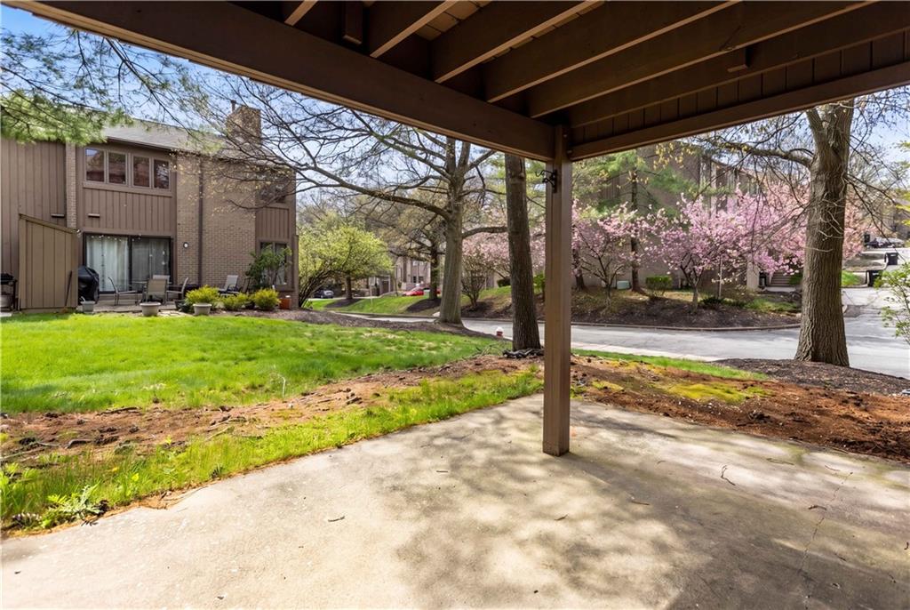 146 Locust Court Pittsburgh, PA 15237 - Photo 26 of 32 a view of a porch