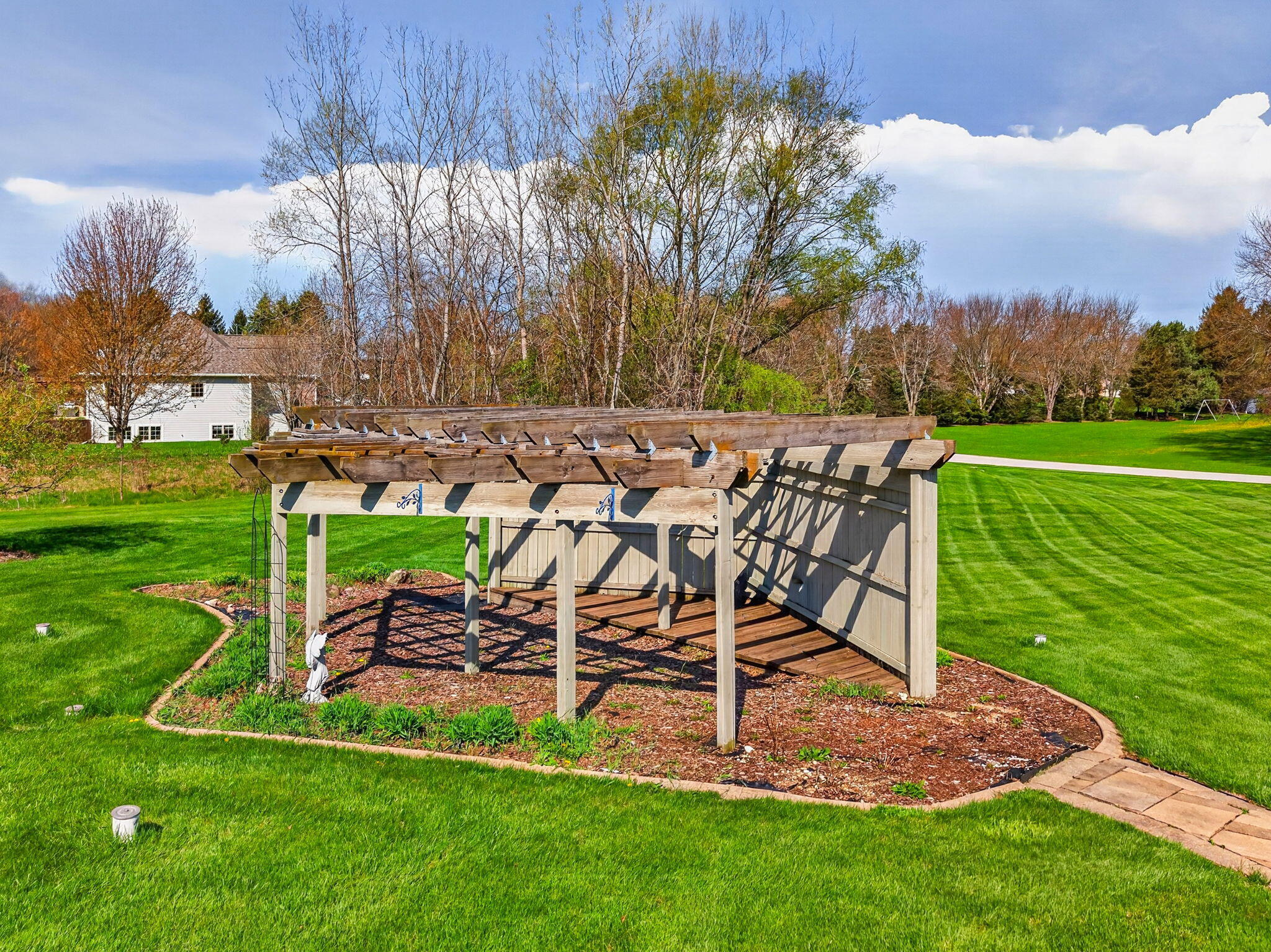 N5187 Union Hill Road Concord, WI 53066 - Photo 47 of 52 47-web-or-mls-DJI_20260421100820_0331_D