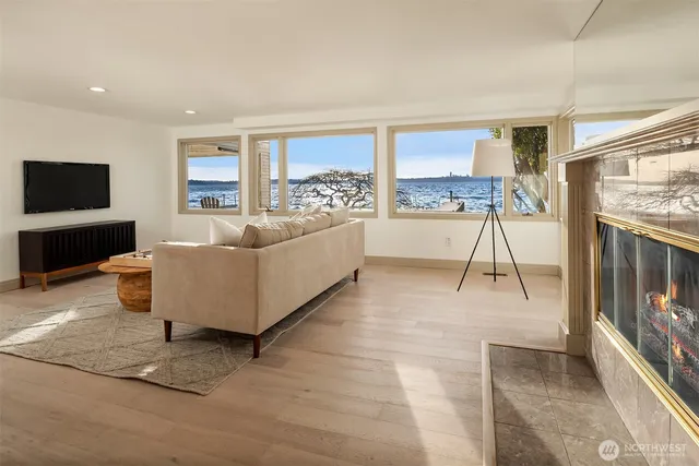 $7,950,000 | 175 Lake Avenue West, Kirkland, WA 98033