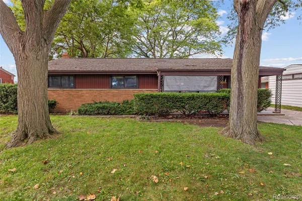 $259,000 | 32149 St Annes Drive, Warren, MI 48092