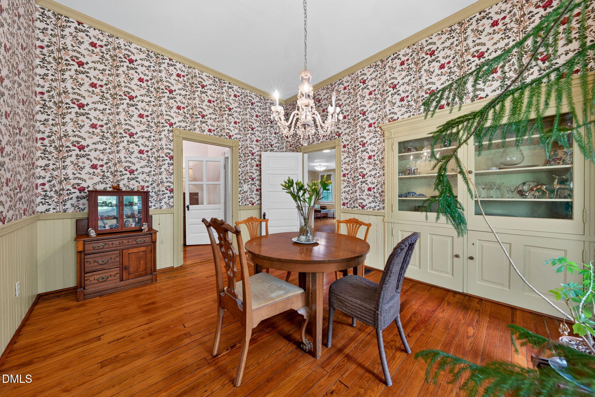 517 North East Street Raleigh, NC 27604 - Photo 15 of 42 51-web-or-mls-517 N East St - 51