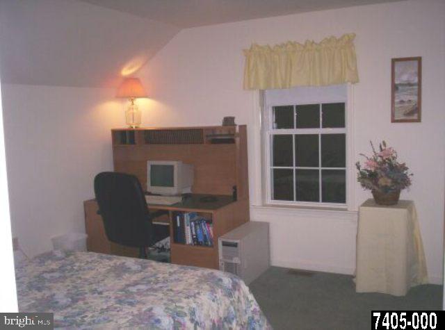 125 Bitternut Road Mount Wolf, PA 17347 - Photo 4 of 9 Gallery Image 4