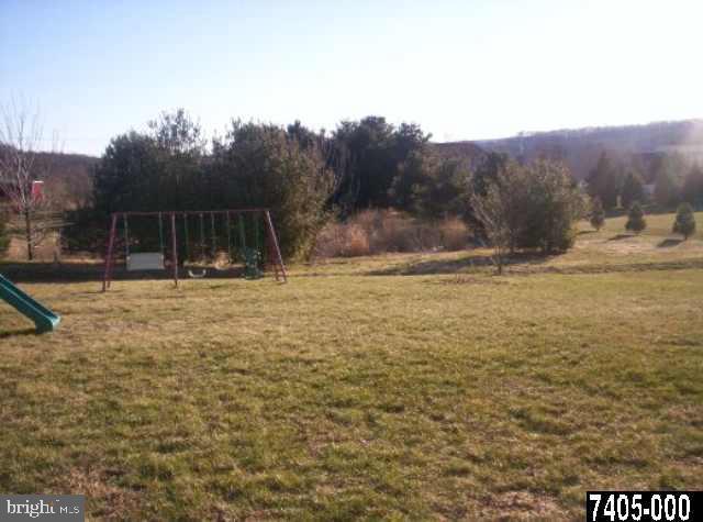 125 Bitternut Road Mount Wolf, PA 17347 - Photo 9 of 9 Gallery Image 9