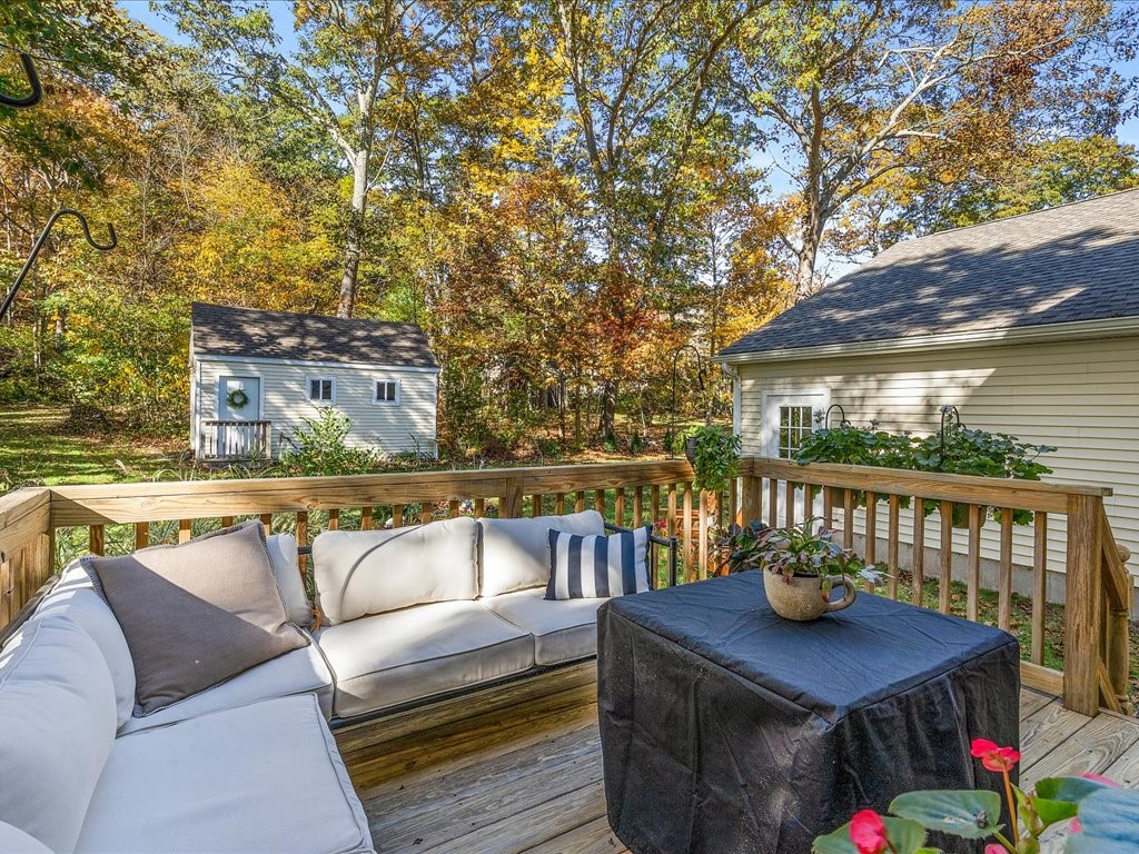 170 Bradford Road Westerly, RI 02808 - Photo 30 of 34 Gallery Image 30
