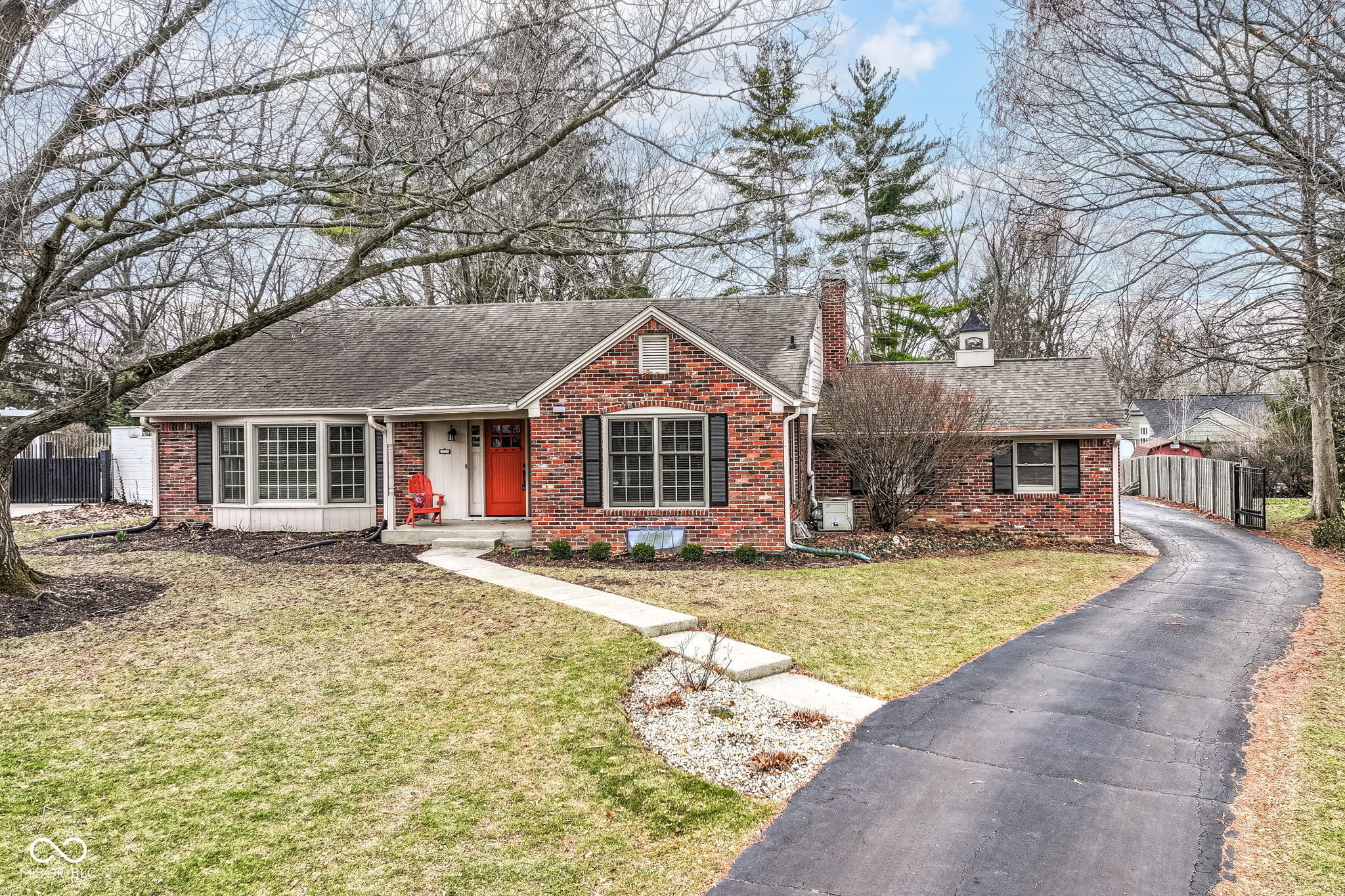 7254 Merriam Road Indianapolis, IN 46240 - Photo 2 of 48 Gallery Image 2