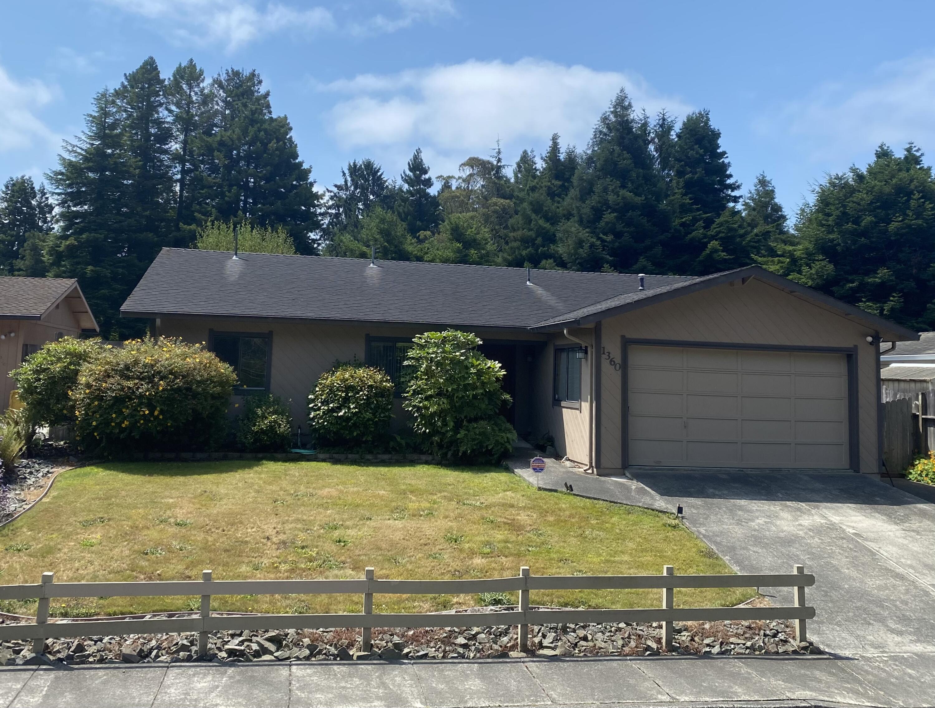1360 Leslie Road Eureka, CA 95503 - Photo 1 of 57