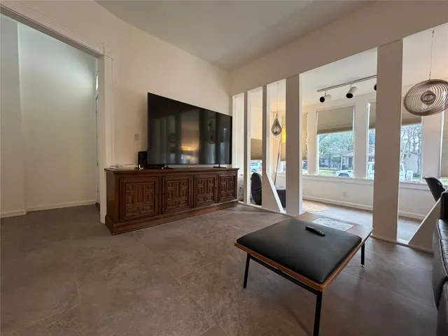 $1,800 | 318 Hyde Park Boulevard, Unit A, Houston, TX 77006