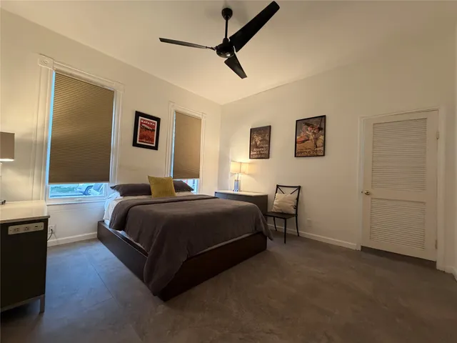 $1,800 | 318 Hyde Park Boulevard, Unit A, Houston, TX 77006