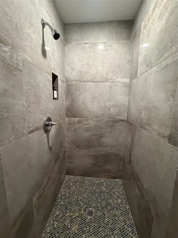 $1,800 | 318 Hyde Park Boulevard, Unit A, Houston, TX 77006