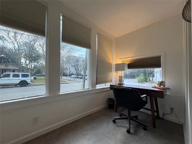 $1,800 | 318 Hyde Park Boulevard, Unit A, Houston, TX 77006