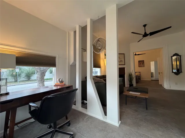 $1,800 | 318 Hyde Park Boulevard, Unit A, Houston, TX 77006