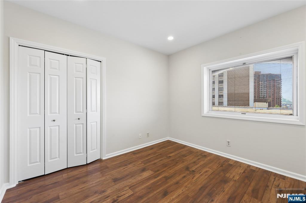 300 Gorge Road, Unit 57 Cliffside Park, NJ 07010 - Photo 21 of 31