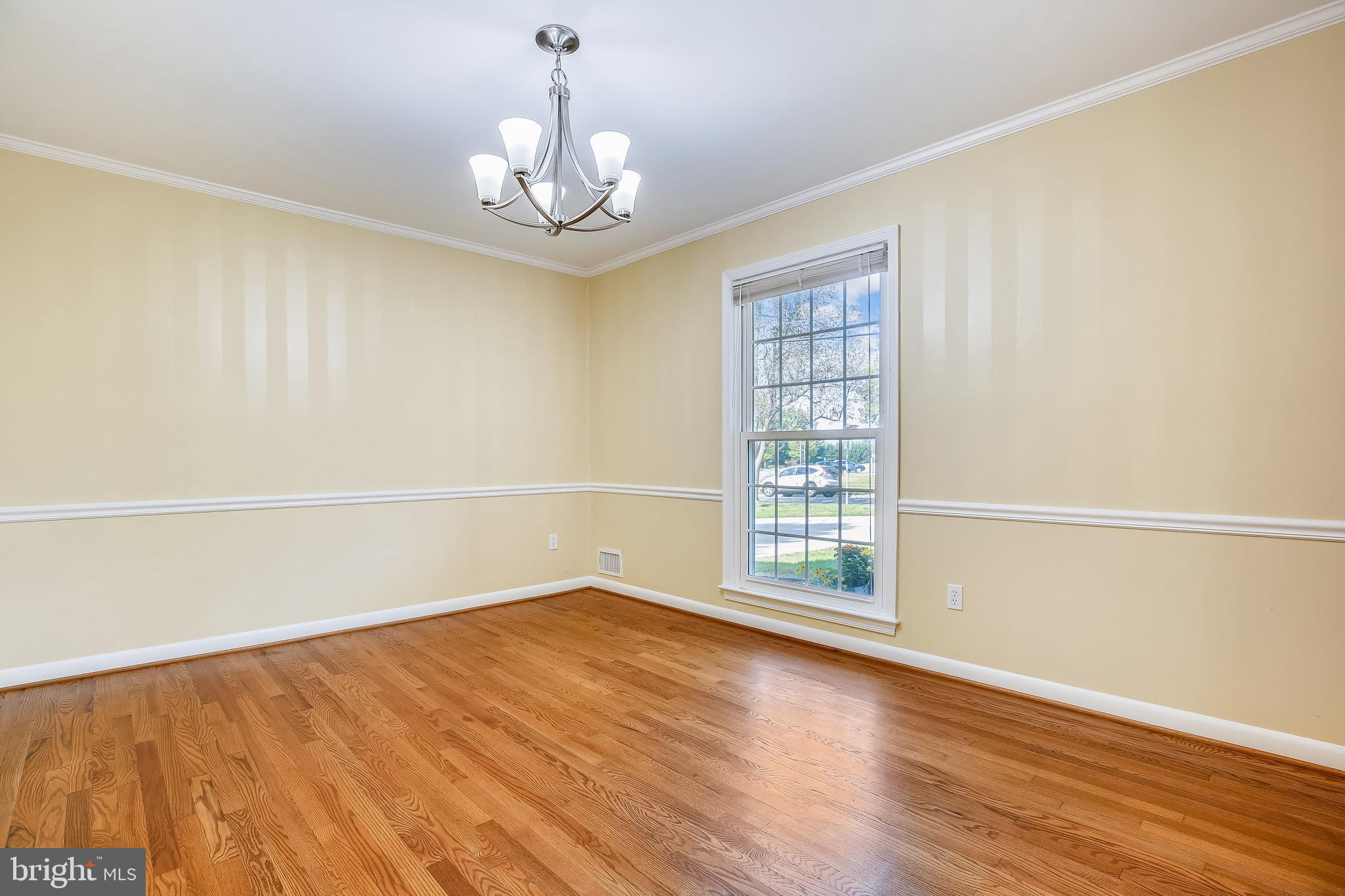 1593 Kimblewick Road Potomac, MD 20854 - Photo 11 of 45 a view of livingroom with window