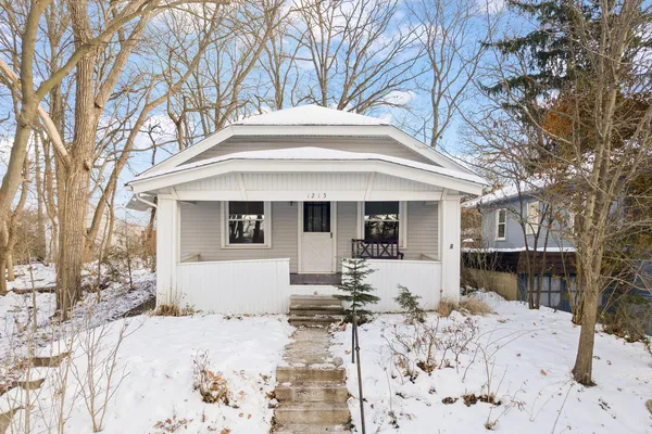 $111,500 | 1215 Loeser Avenue, Jackson, MI 49203