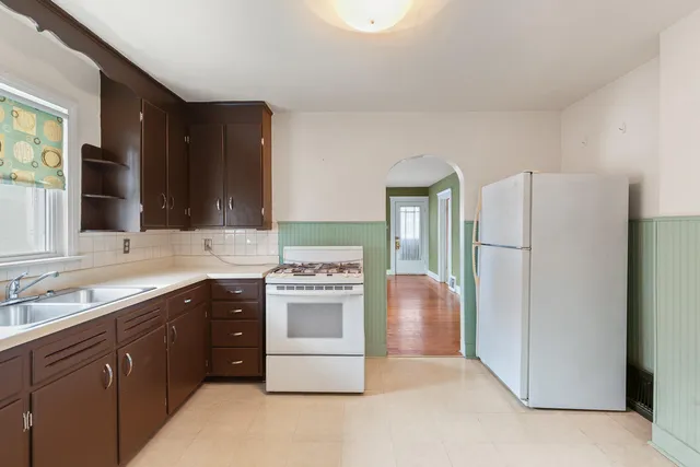 $114,500 | 1215 Loeser Avenue, Jackson, MI 49203