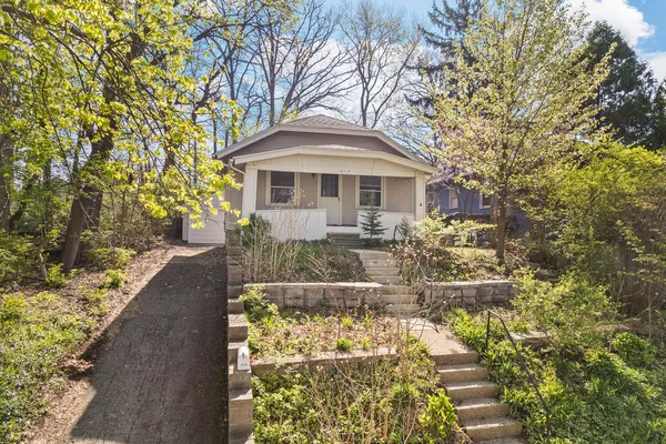 $111,500 | 1215 Loeser Avenue, Jackson, MI 49203