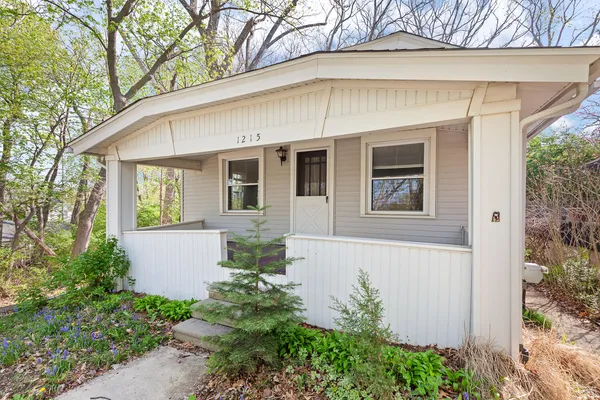 $111,500 | 1215 Loeser Avenue, Jackson, MI 49203