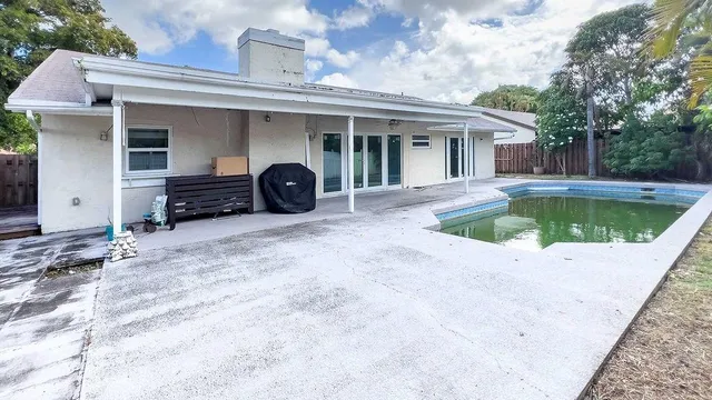 $519,999 | 5449 Northwest 56th Court, Tamarac, FL 33319