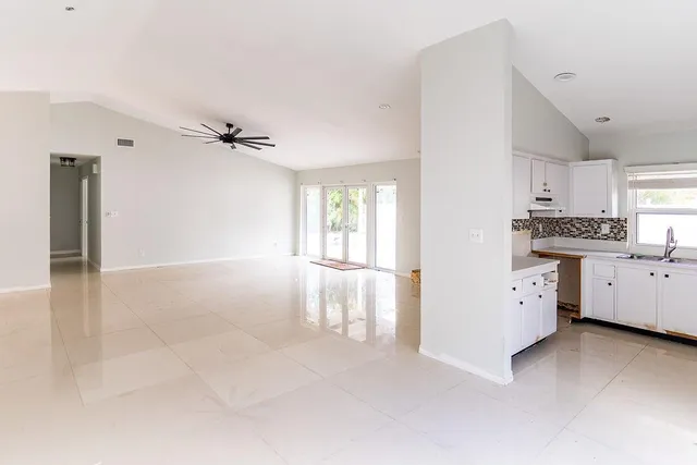 $519,999 | 5449 Northwest 56th Court, Tamarac, FL 33319