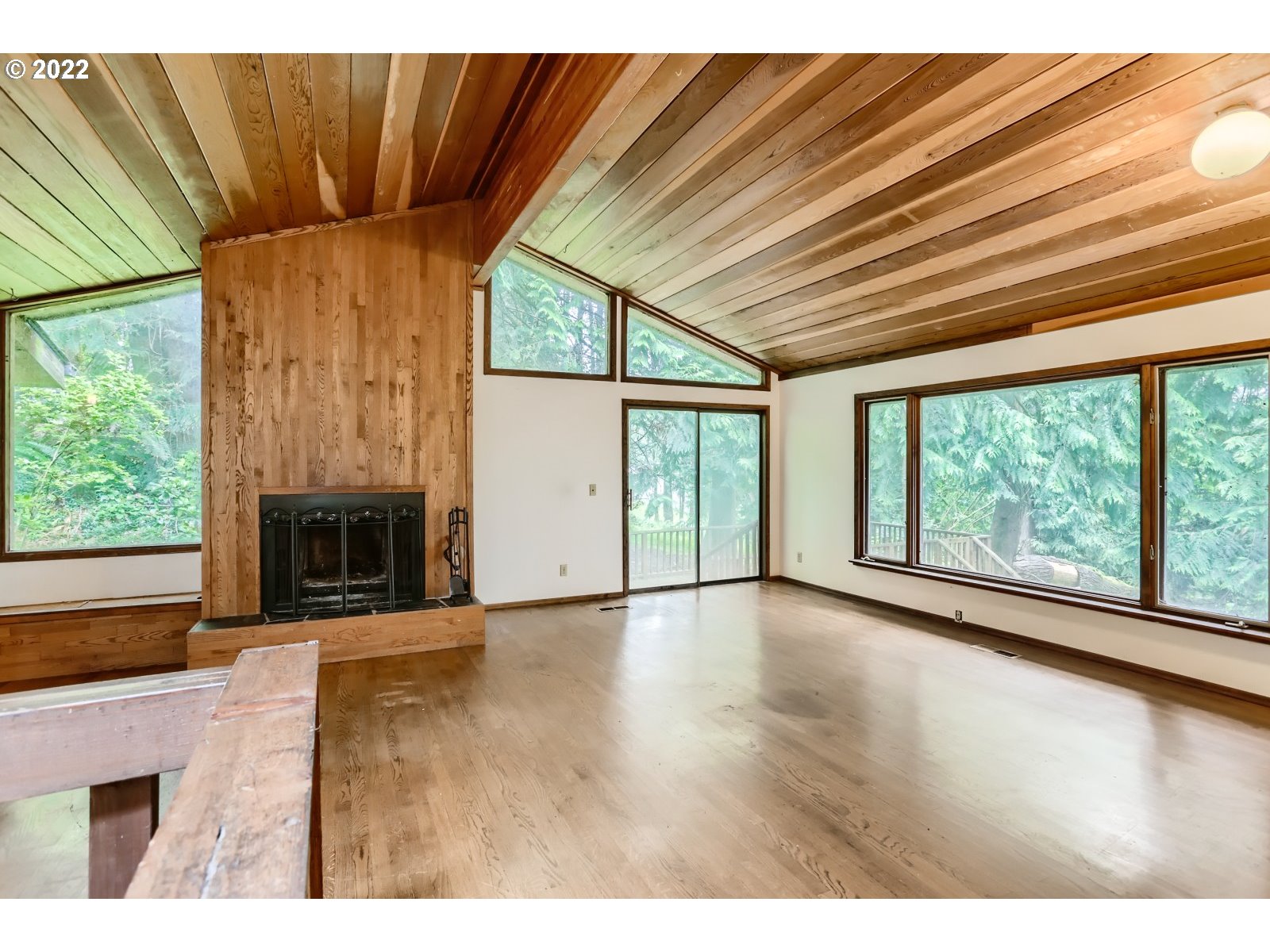 12693 Northeast Cedarbrook Road Aurora, OR 97002 - Photo 6 of 27 Gallery Image 6