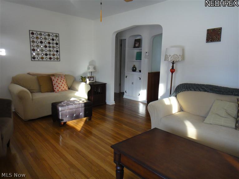 1205 Sunset Road Cleveland, OH 44124 - Photo 11 of 25