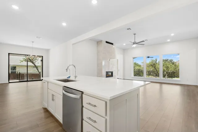 $859,990 | 3616 Emerald Lake Path, Georgetown, TX 78628