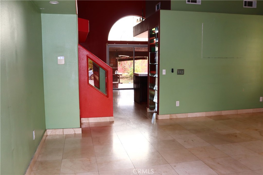 5642 Lighthouse Lane Palmdale, CA 93552 - Photo 3 of 24