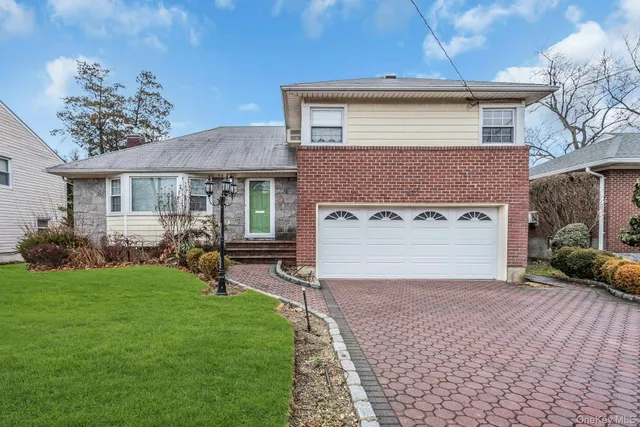 $610,000 | 477 Demott Avenue, Baldwin, NY 11510