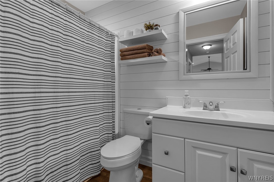 5355 Feigle Road Pendleton, NY 14094 - Photo 36 of 50 Upper Full Bath