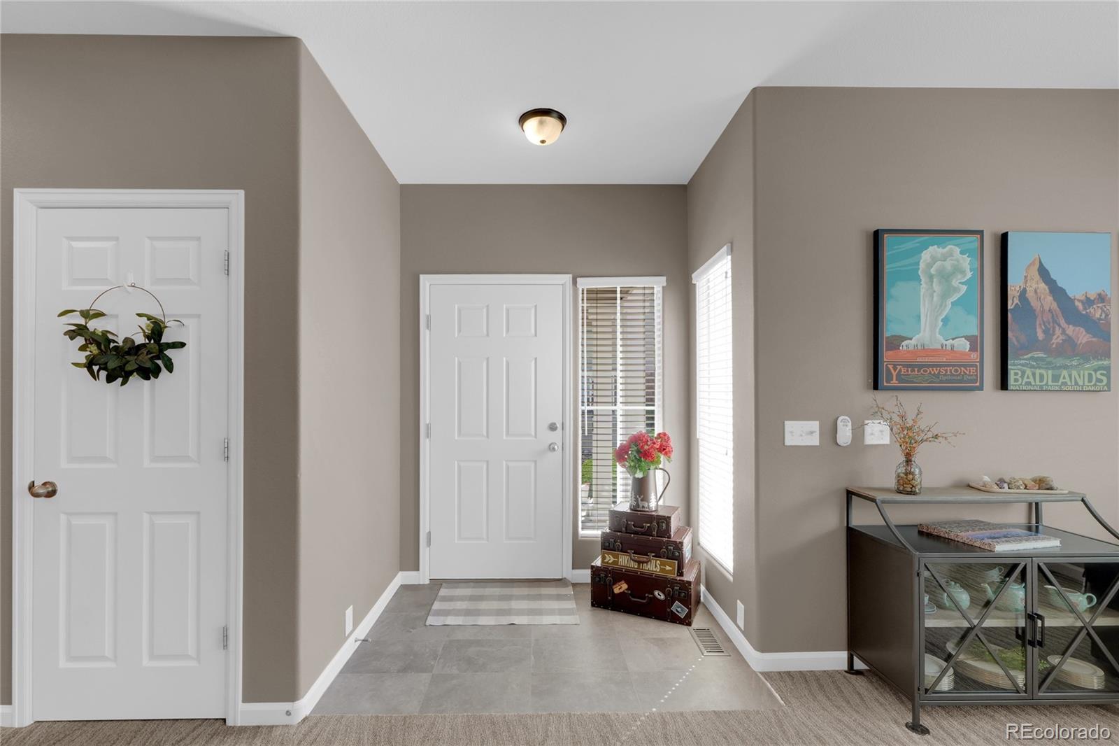 3931 Diamond Ridge View Colorado Springs, CO 80918 - Photo 6 of 34 Gallery Image 6