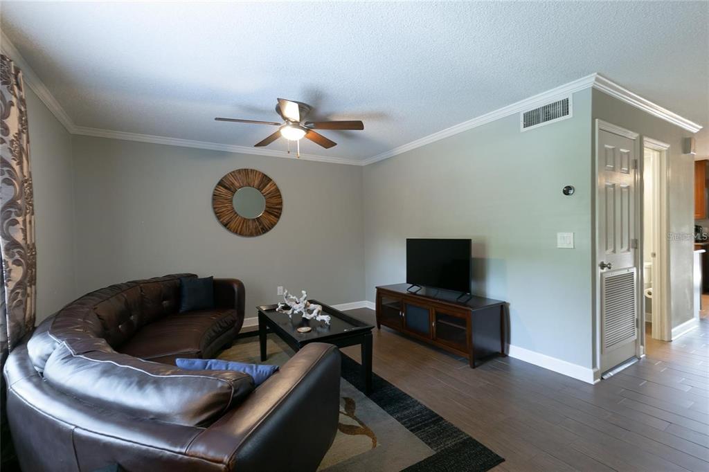 2478 Forest Way Gainesville, FL 32605 - Photo 2 of 16