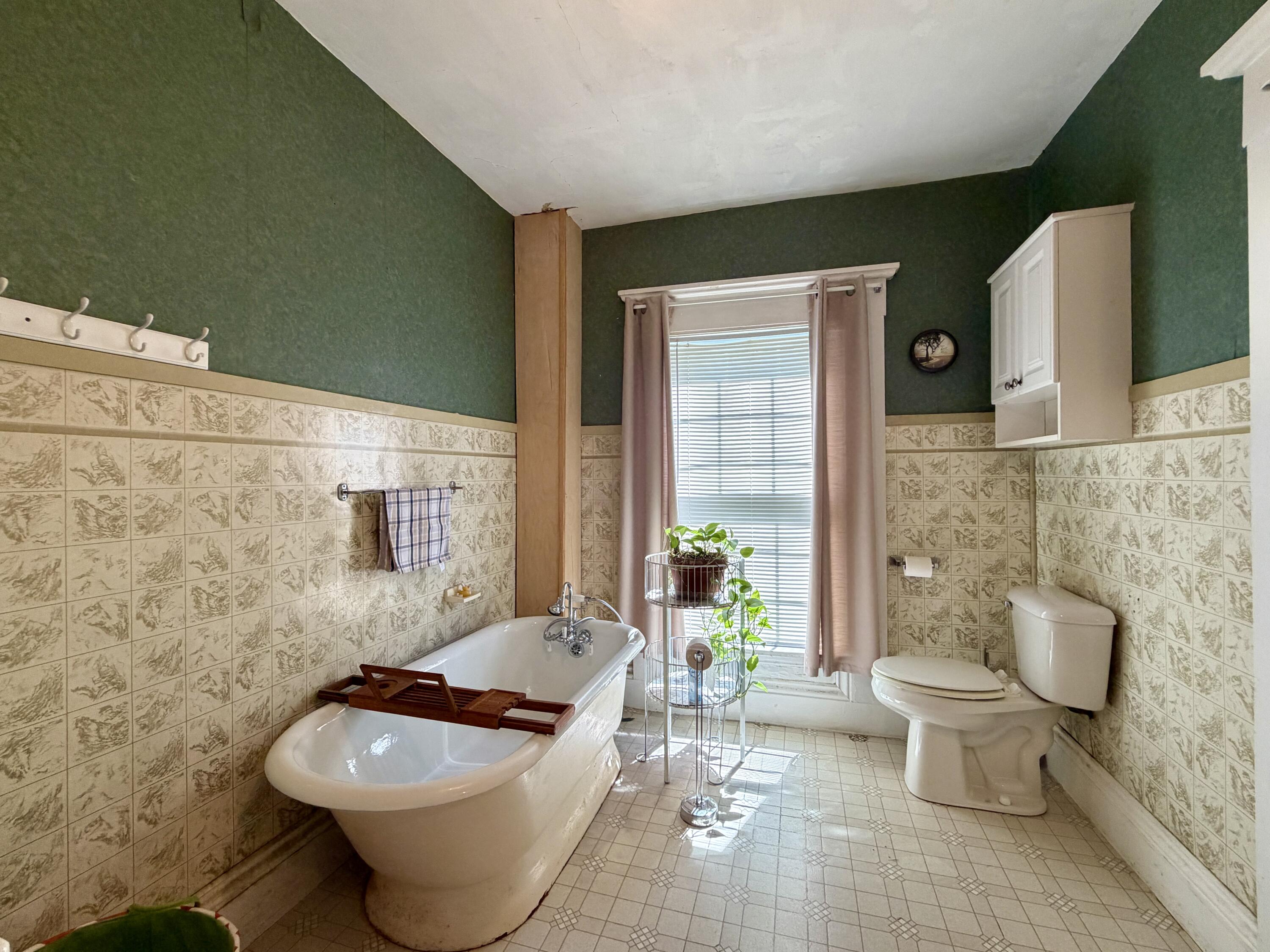 49 Lebanon Road Winterport, ME 04496 - Photo 24 of 80 Soaking Tub