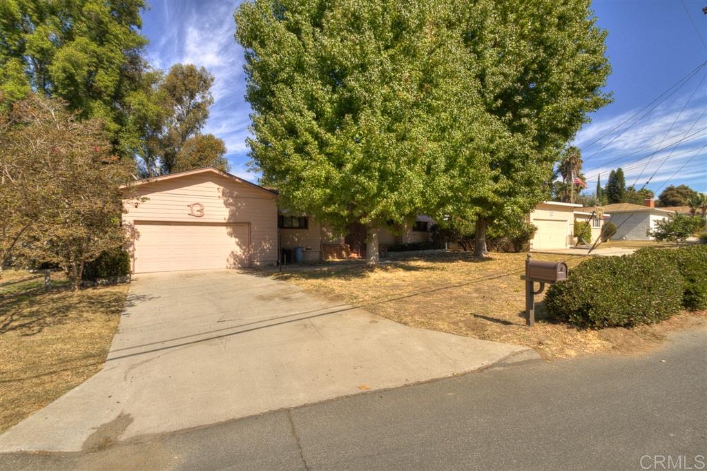 946 Tiger Tail Road Vista, CA 92084 - Photo 3 of 21