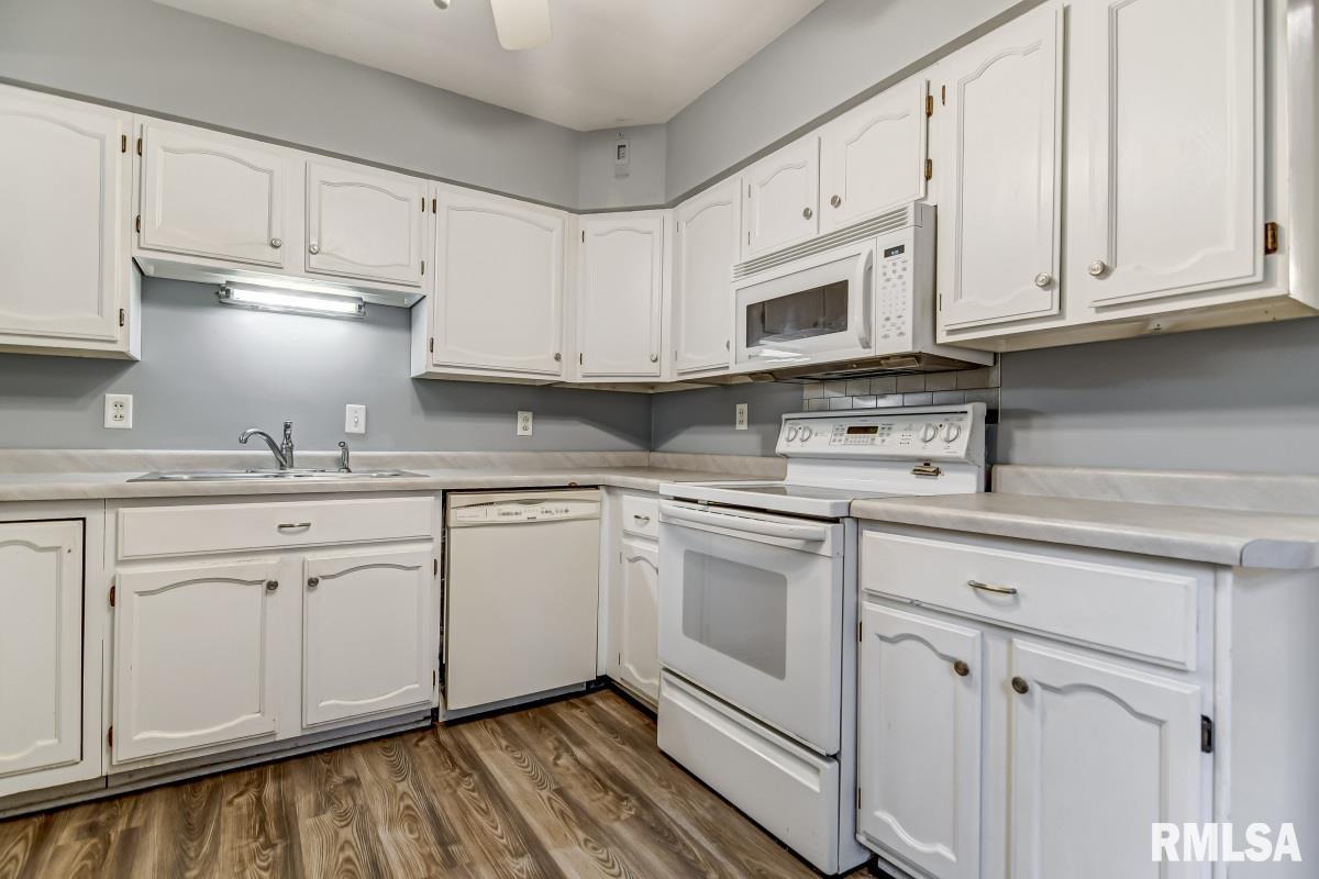 1705 Dial Court Springfield, IL 62704 - Photo 13 of 32 Gallery Image 13