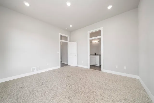 $339,900 | 827 Kenai Court, Roscoe, IL 61073