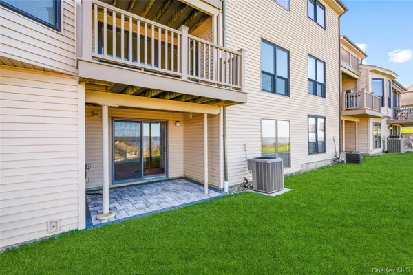 $799,000 | 78 Hudson Watch Drive, Ossining, NY 10562