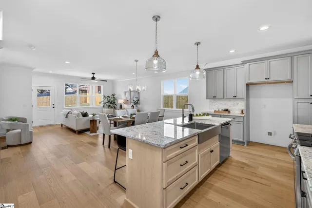 $499,900 | 315 Hunts Bridge Road, Greenville, SC 29617