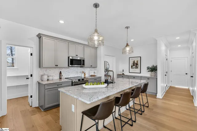 $499,900 | 315 Hunts Bridge Road, Greenville, SC 29617