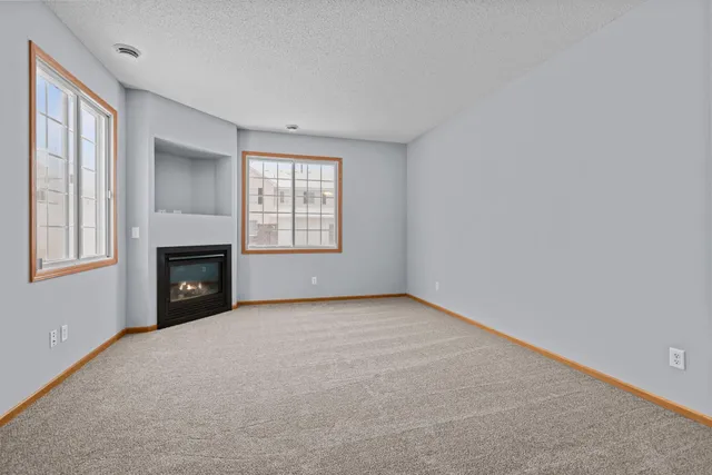 $279,900 | 1844 Mockingbird Avenue, Shakopee, MN 55379