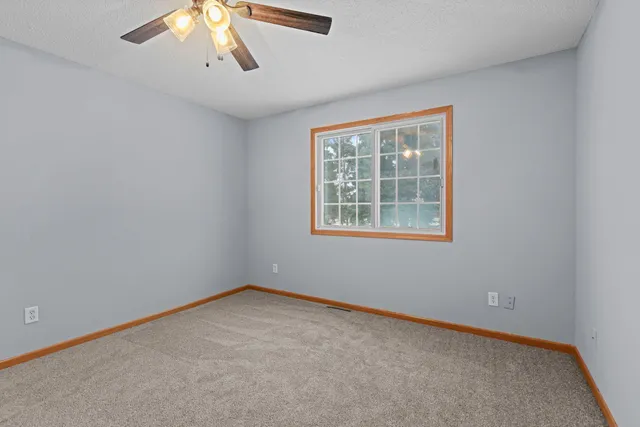 $279,900 | 1844 Mockingbird Avenue, Shakopee, MN 55379