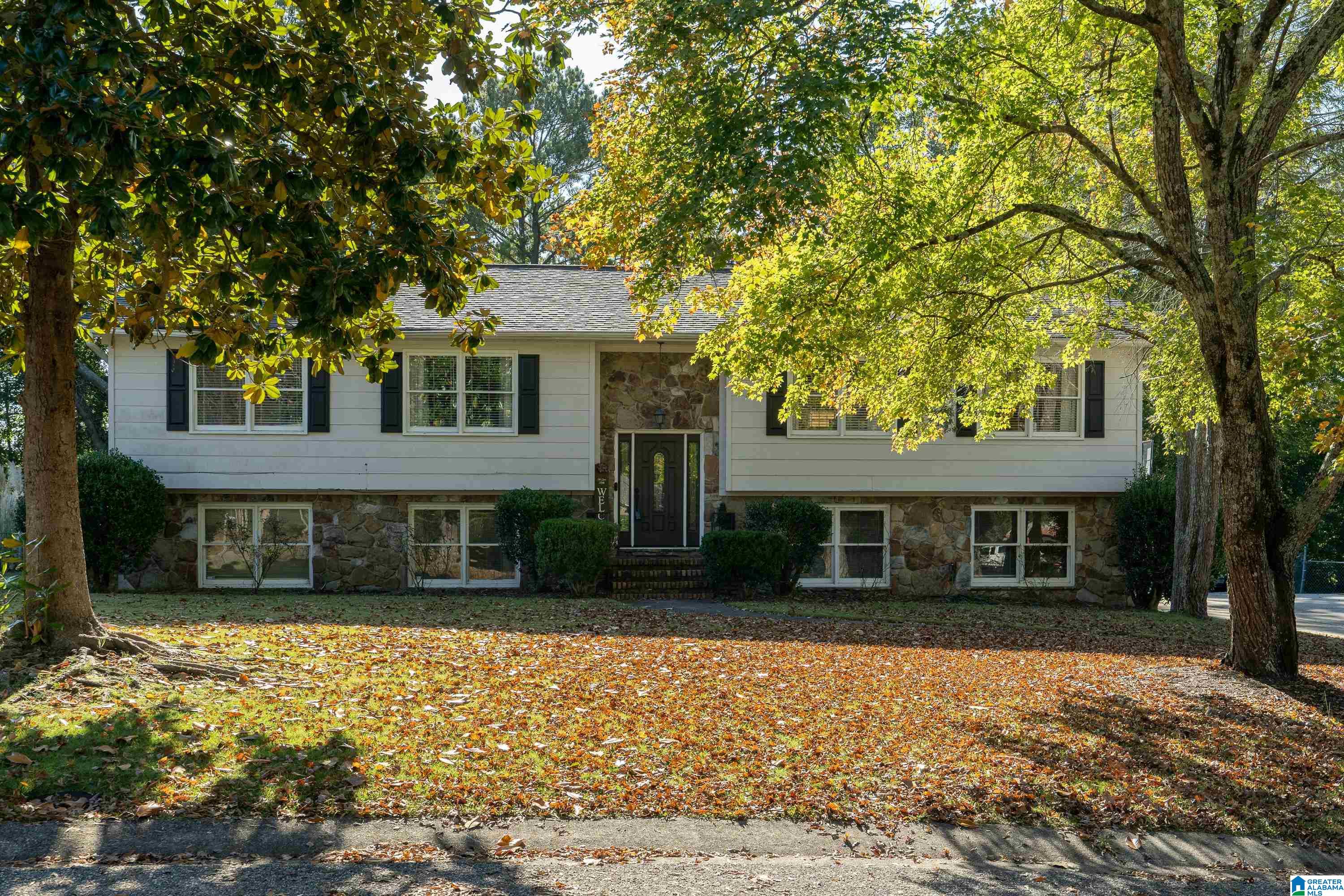 3470 Hurricane Road Birmingham, AL 35226 - Photo 2 of 29