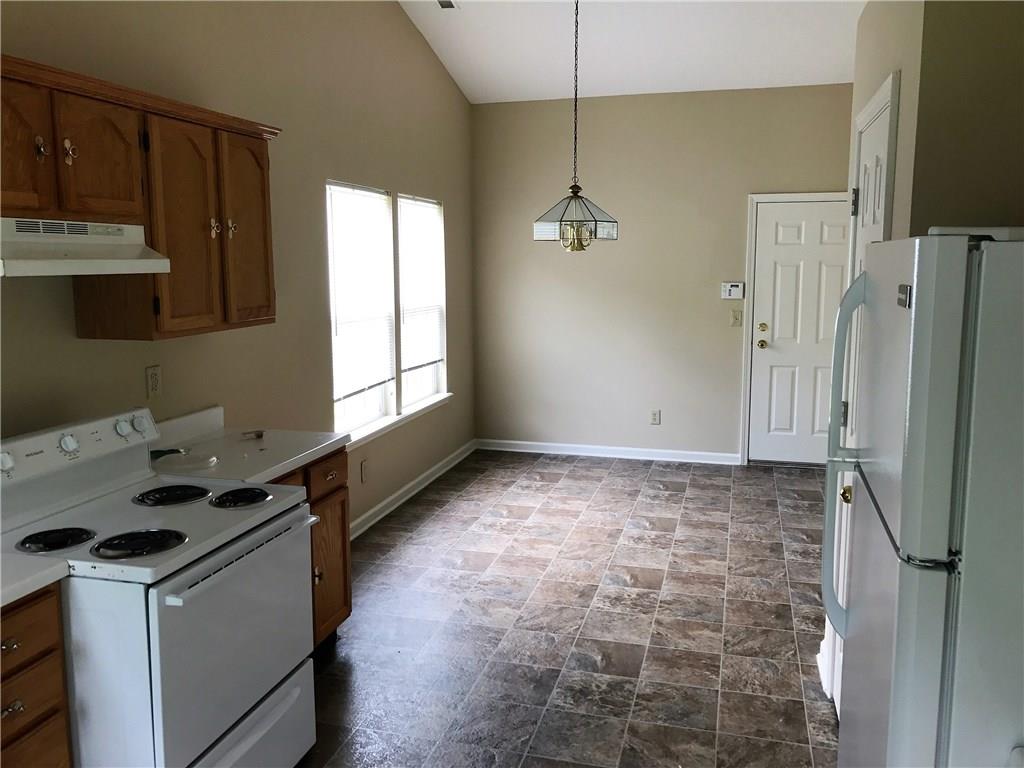 555 Old Farm Road Danville, IN 46122 - Photo 3 of 7 Gallery Image 3