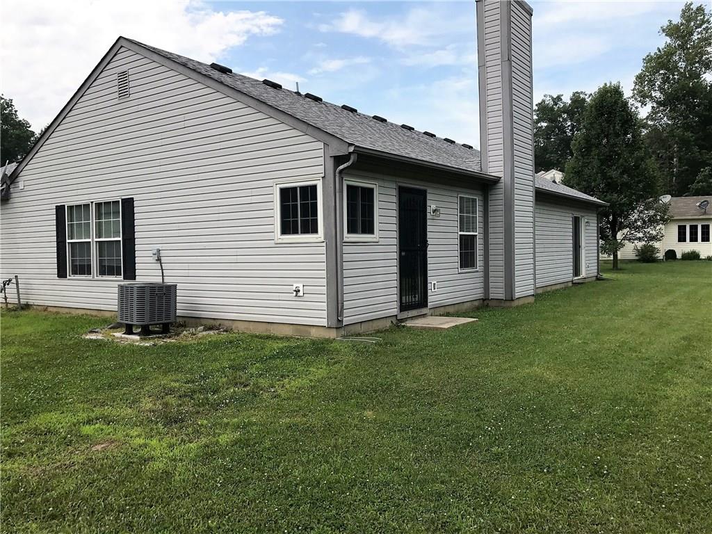 555 Old Farm Road Danville, IN 46122 - Photo 6 of 7 Gallery Image 6