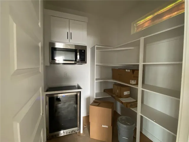 $644,950 | 18703 West 193rd Street, Spring Hill, KS 66083