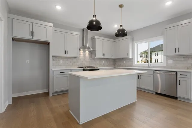 $644,950 | 18703 West 193rd Street, Spring Hill, KS 66083