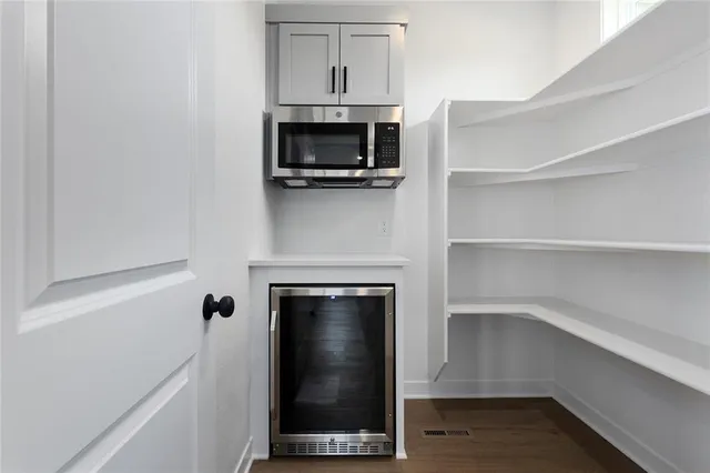 $644,950 | 18703 West 193rd Street, Spring Hill, KS 66083