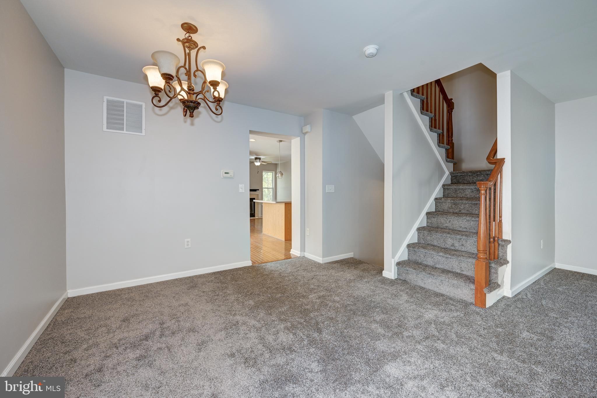 147 Castleton Road Delran, NJ 08075 - Photo 11 of 37