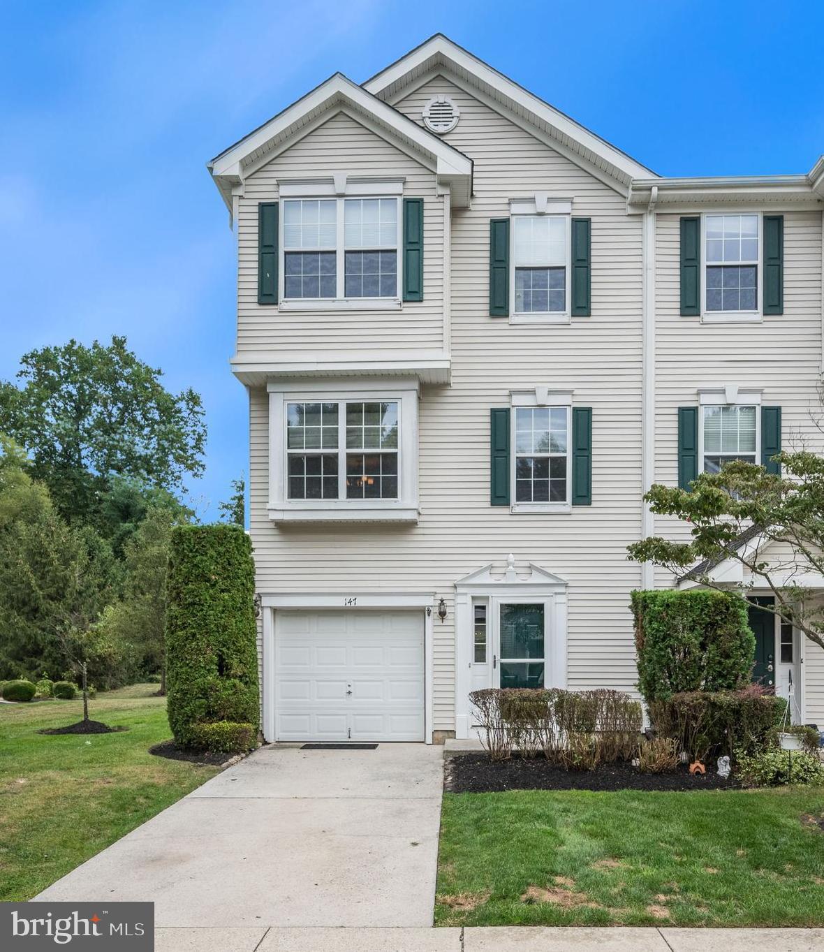 147 Castleton Road Delran, NJ 08075 - Photo 3 of 37